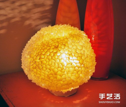 海綿紙手工制作美蜂窩燈罩臺燈的方法教程 - www.iyw0659.cn