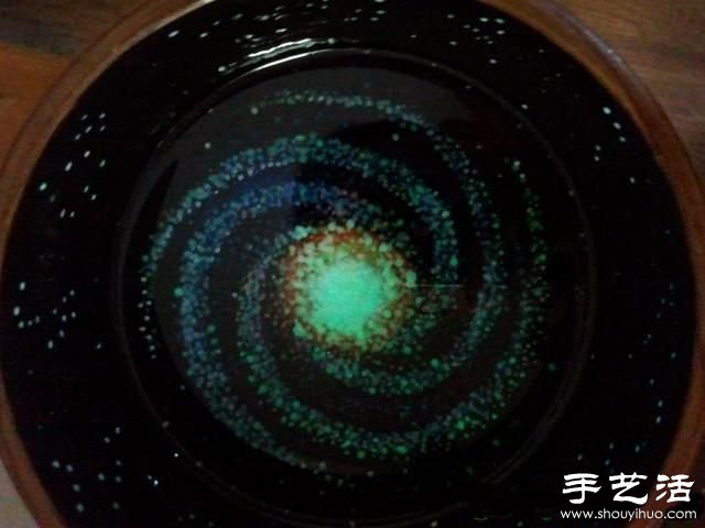 創意DIY:自制會發光的夜光碗 - www.iyw0659.cn