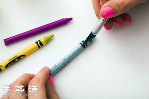 蠟筆+蠟 漂亮七彩蠟燭手工DIY教程 - www.iyw0659.cn