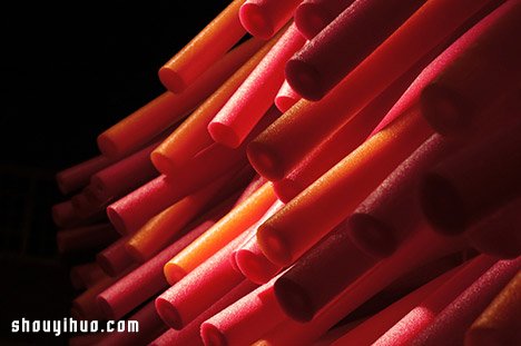 趣味互動(dòng)裝置 體驗(yàn)小丑魚在?写┧蟾杏X - www.iyw0659.cn