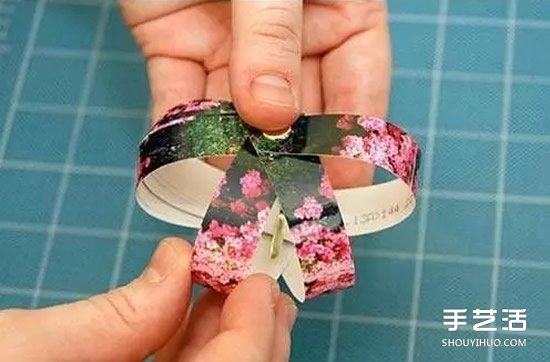 簡(jiǎn)單燈籠的制作方法 元宵節(jié)燈籠DIY圖解教程 - www.iyw0659.cn