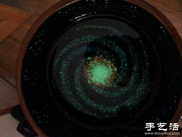 創意DIY:自制會發光的夜光碗 - www.iyw0659.cn
