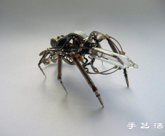 手表零部件+舊燈泡 牛人DIY機械昆蟲軍團 - www.iyw0659.cn