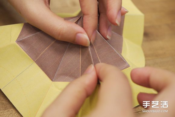 太陽花花的折法圖解 手工折紙?zhí)柣ǖ倪^程 - www.iyw0659.cn