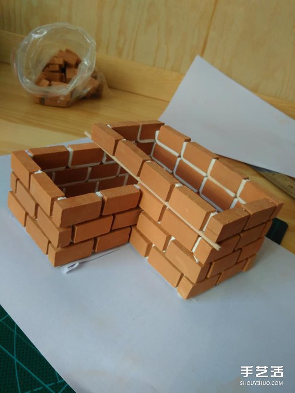 將花壇搬到桌子上!利用廢磚頭DIY制作花盆 - www.iyw0659.cn