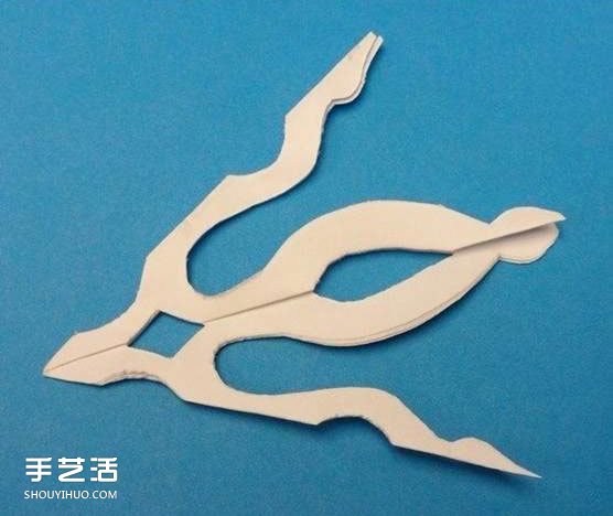 剪紙雪花步驟圖及折法 雪花剪紙方法步驟圖解 - www.iyw0659.cn