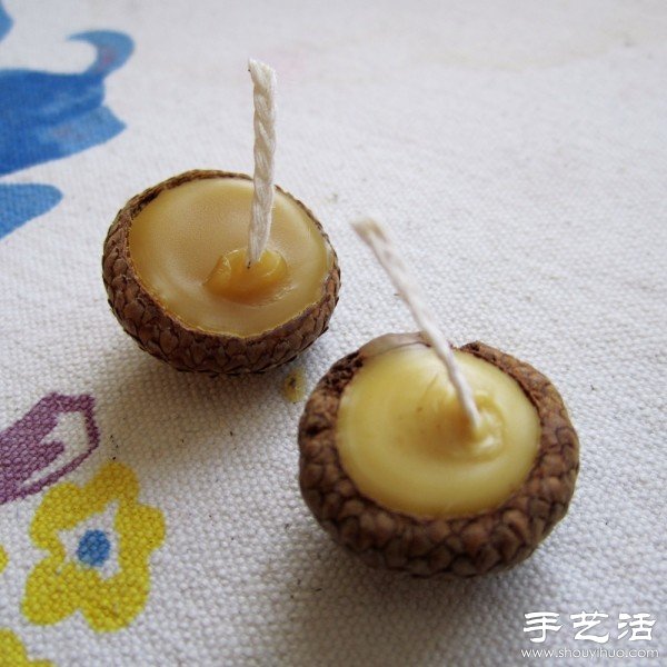 橡果殼+蜂蠟 DIY漂浮在水面上的浪漫燭臺 - www.iyw0659.cn
