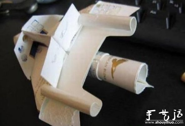 煙盒手工DIY紙模飛機的教程 - www.iyw0659.cn