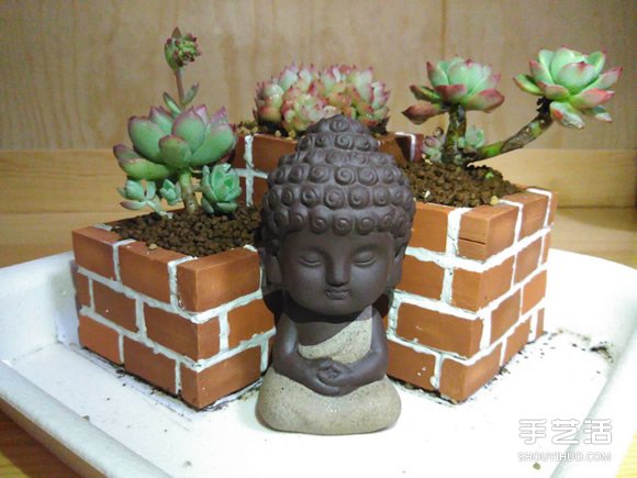 將花壇搬到桌子上!利用廢磚頭DIY制作花盆 - www.iyw0659.cn