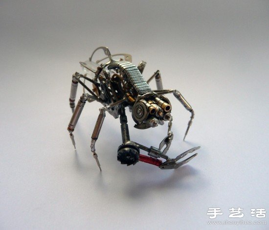 手表零部件+舊燈泡 牛人DIY機械昆蟲軍團 - www.iyw0659.cn