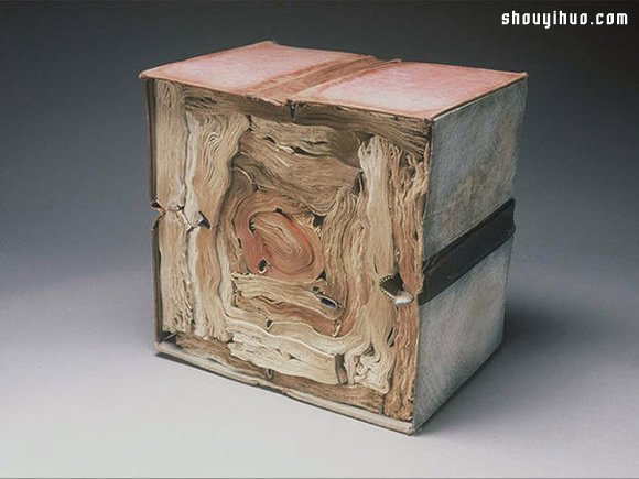 加熱烘烤 柔軟舊書化作賁張紙雕藝術品 - www.iyw0659.cn