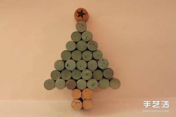 圣誕節軟木塞DIY圖片 圣誕紅酒瓶塞手工小制作 - www.iyw0659.cn