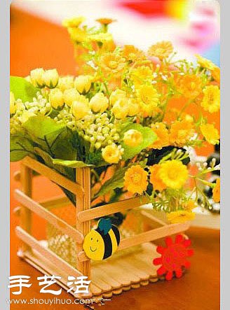 冰棒棍變廢為寶手工制作花籃的方法 - www.iyw0659.cn