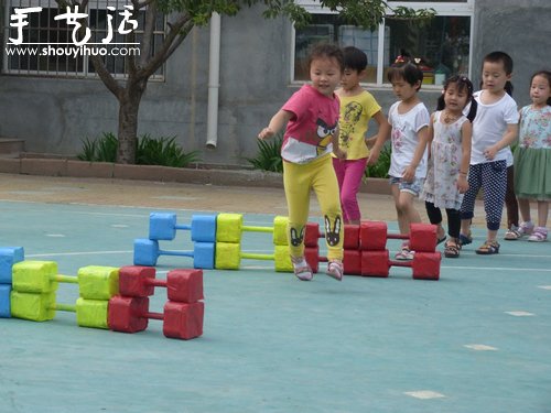 廢舊材料制作幼兒舉重器 - www.iyw0659.cn