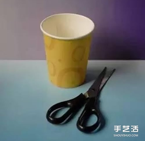 幼兒園螃蟹模型制作 一次性紙杯做螃蟹的教程 - www.iyw0659.cn