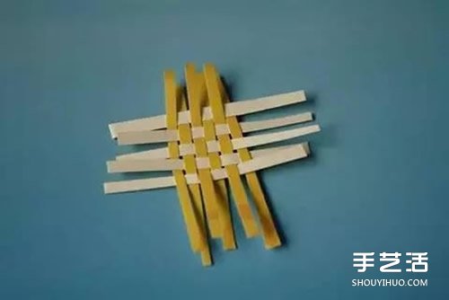 幼兒園螃蟹模型制作 一次性紙杯做螃蟹的教程 - www.iyw0659.cn