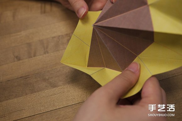 太陽花花的折法圖解 手工折紙?zhí)柣ǖ倪^程 - www.iyw0659.cn