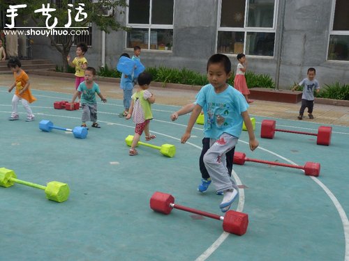 廢舊材料制作幼兒舉重器 - www.iyw0659.cn