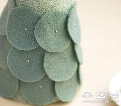 海綿+毛氈布 手工制作迷你裝飾圣誕樹 - www.iyw0659.cn
