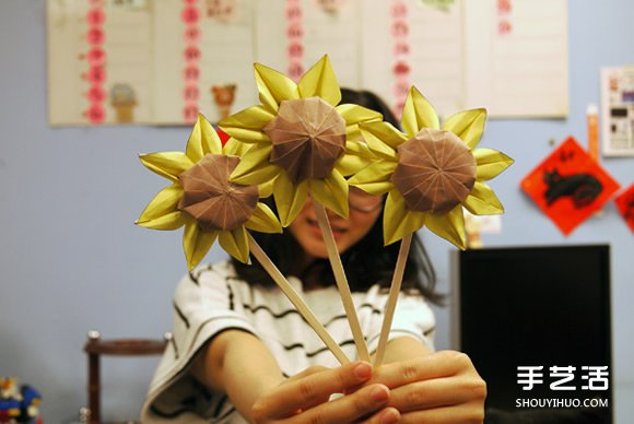 太陽花花的折法圖解 手工折紙?zhí)柣ǖ倪^程 - www.iyw0659.cn