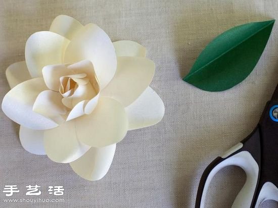 卡紙手工制作梔子花手工花圖解教程 - www.iyw0659.cn