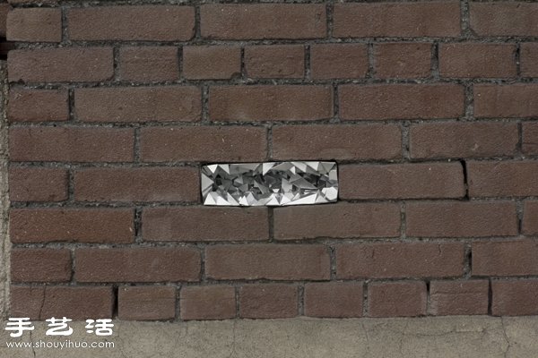 拯救市容行動(dòng):DIY紙片結(jié)晶體修補(bǔ)殘破磚瓦 - www.iyw0659.cn