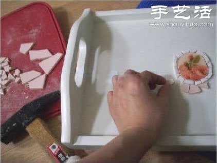 瓷磚碎片廢物利用改造舊托盤 - www.iyw0659.cn