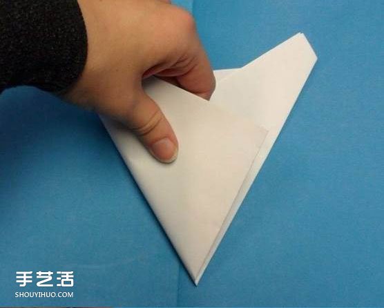 剪紙雪花步驟圖及折法 雪花剪紙方法步驟圖解 - www.iyw0659.cn