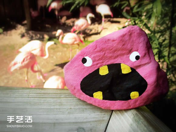 一年畫遍1000顆 讓人想收藏的可愛石頭畫作品 - www.iyw0659.cn
