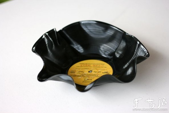 黑膠唱片手工DIY時尚果盤的教程 - www.iyw0659.cn