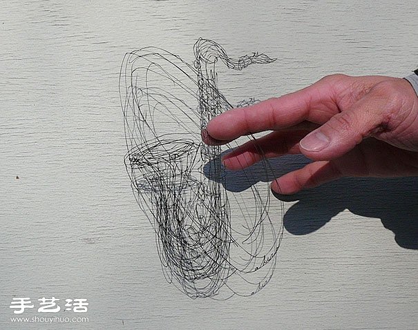 巧奪天工 用刀片切割出如鐵線般細致的紙雕 - www.iyw0659.cn