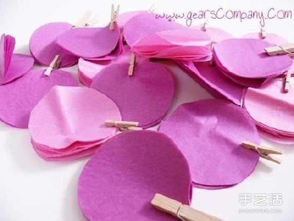 婚禮用紙花球的制作方法 紙花球的做法圖解 - www.iyw0659.cn