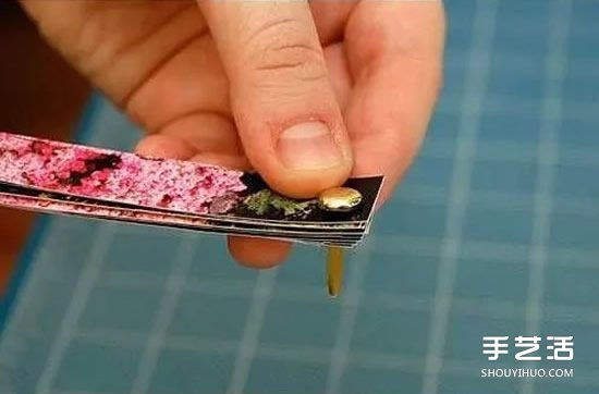 簡(jiǎn)單燈籠的制作方法 元宵節(jié)燈籠DIY圖解教程 - www.iyw0659.cn