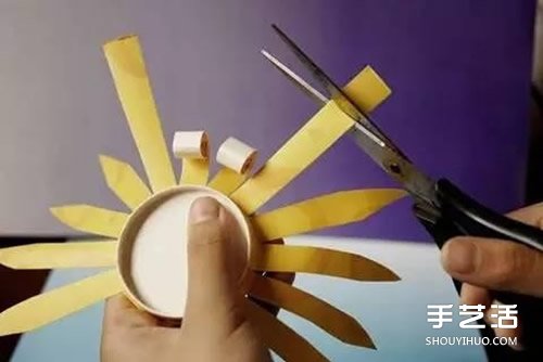 幼兒園螃蟹模型制作 一次性紙杯做螃蟹的教程 - www.iyw0659.cn