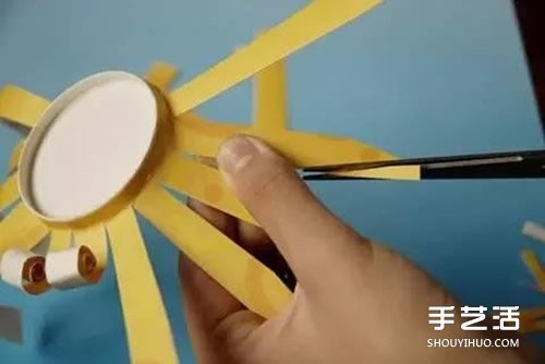 幼兒園螃蟹模型制作 一次性紙杯做螃蟹的教程 - www.iyw0659.cn