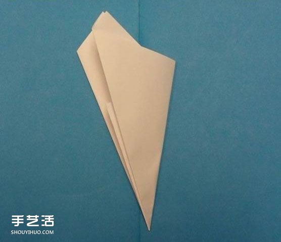 剪紙雪花步驟圖及折法 雪花剪紙方法步驟圖解 - www.iyw0659.cn