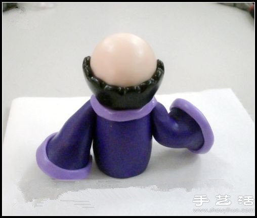 粘土手工制作憨厚沙僧沙師弟圖解教程 - www.iyw0659.cn