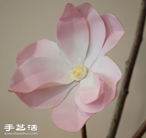 卡紙手工制作漂亮木蘭花的方法圖解教程 - www.iyw0659.cn
